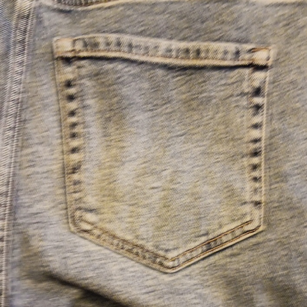 Jeans - Picture 10 of 11